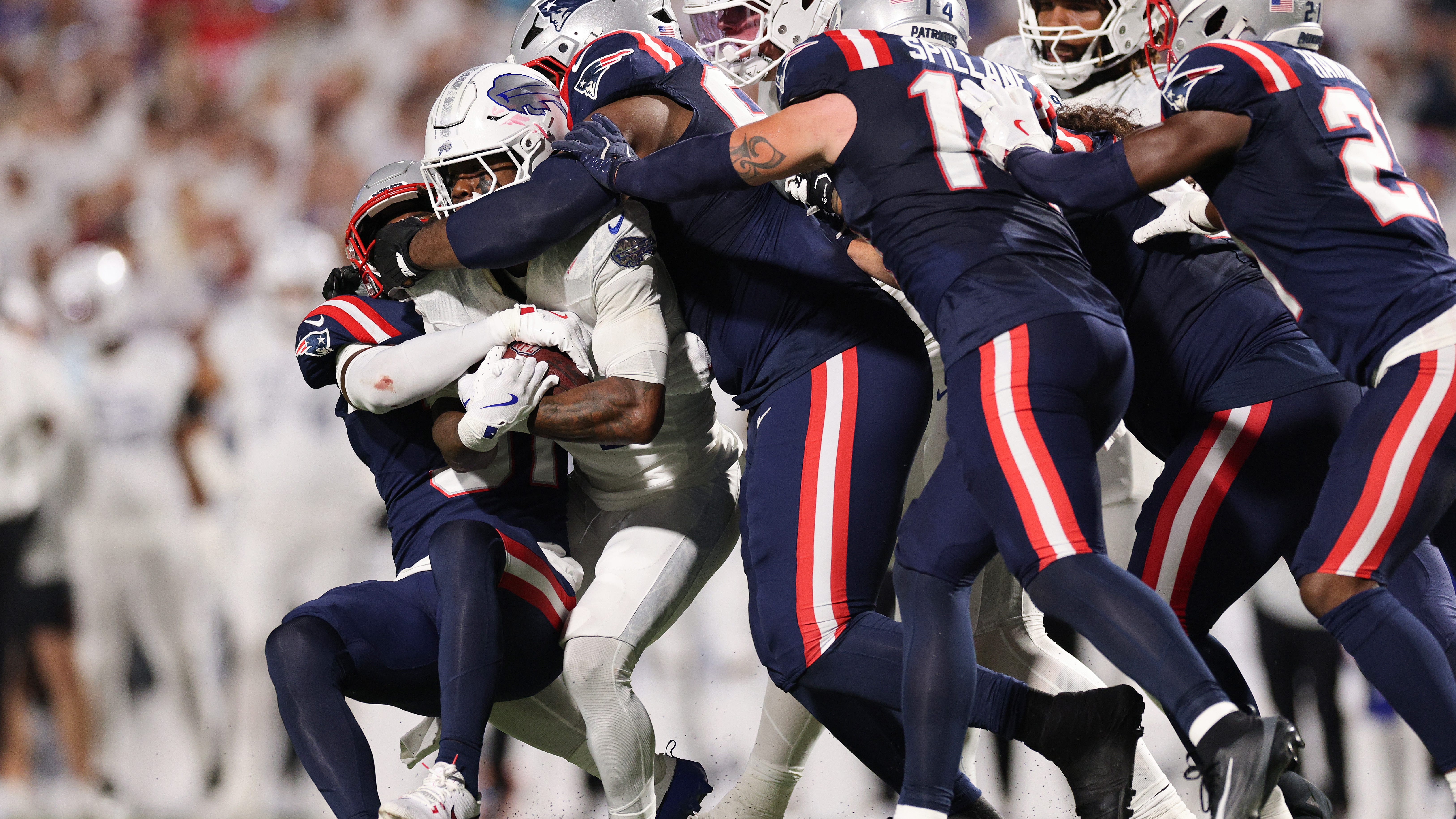 Bills fall to Patriots in nail-biter, drop first game of 2025 season