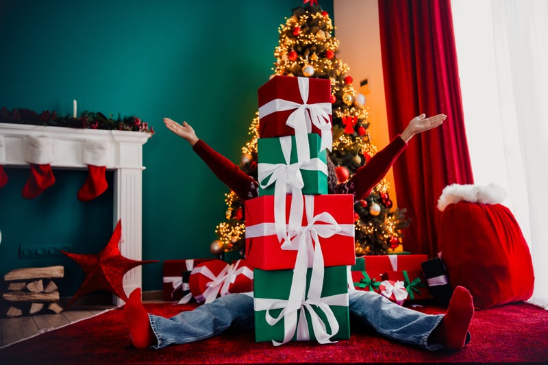 From keepsakes to cash, here's what everyone's buying this holiday season