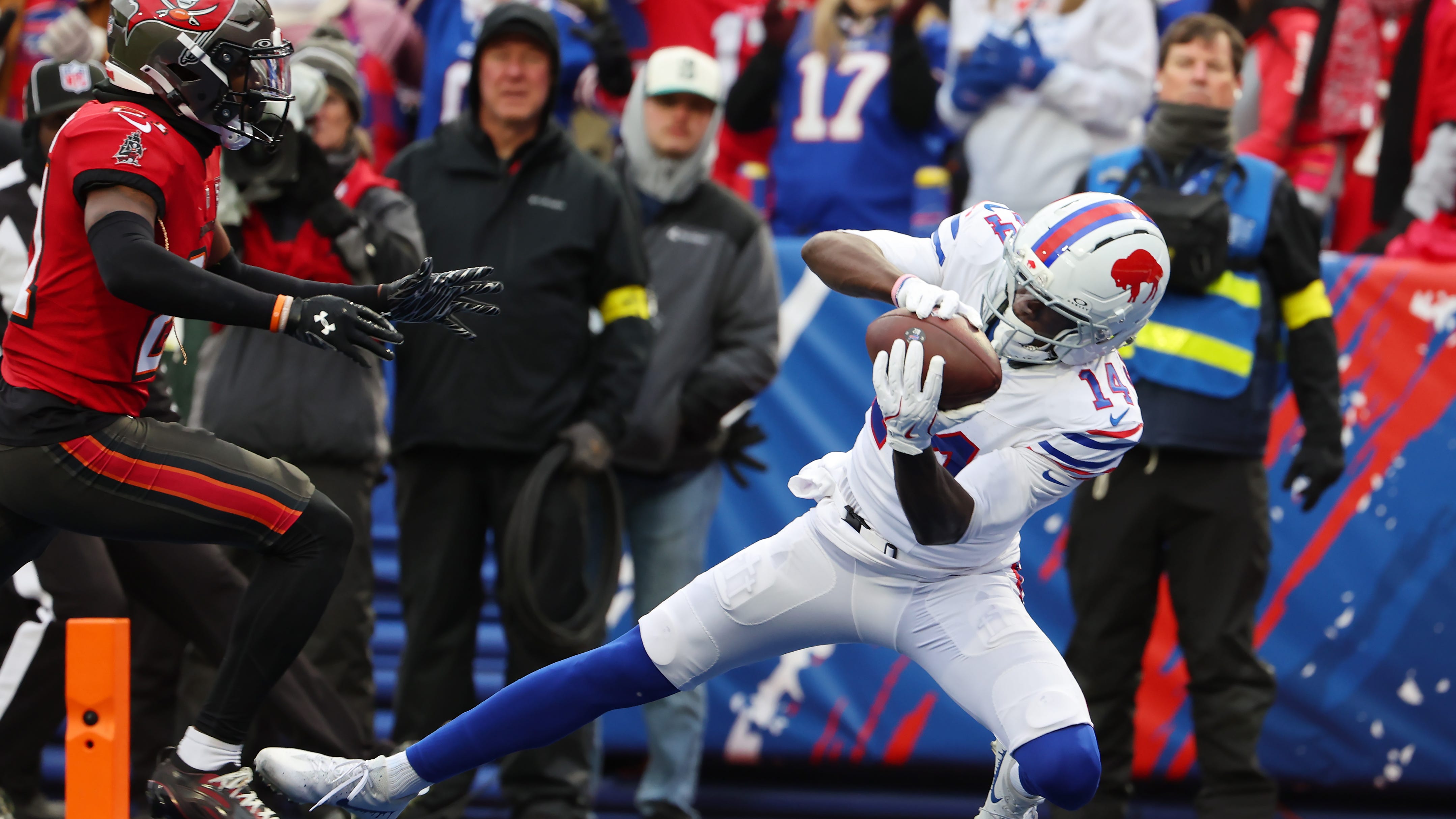 Bills stuff Buccaneers in back-and-forth contest