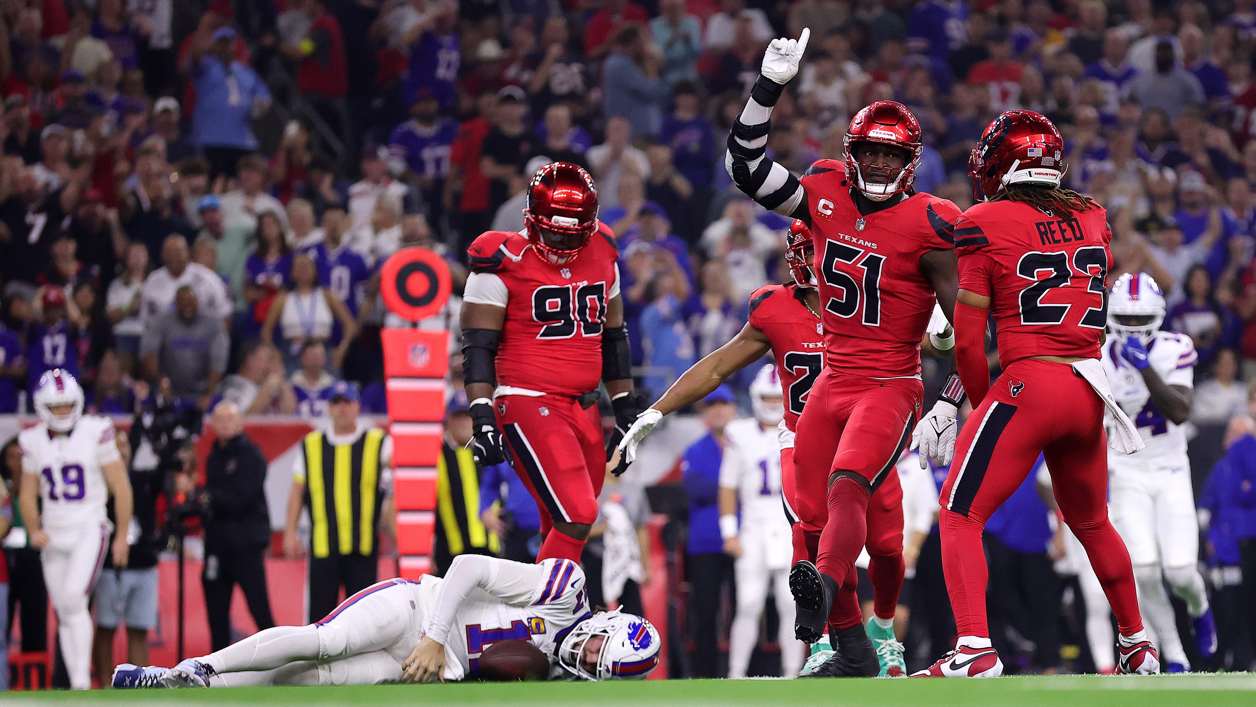 Bills' comeback fall short in nail-biter against Texans