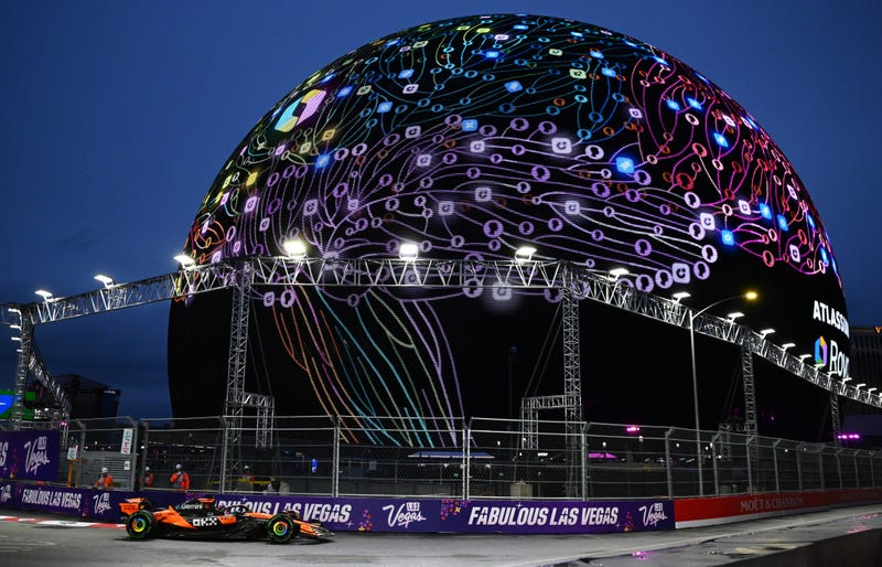  Oscar Piastri of Australia driving the (81) McLaren MCL39 Mercedes on track during final practice ahead of the F1 Grand Prix of Las Vegas at Las Vegas Strip Circuit on November 21, 2025 in Las Vegas, Nevada.