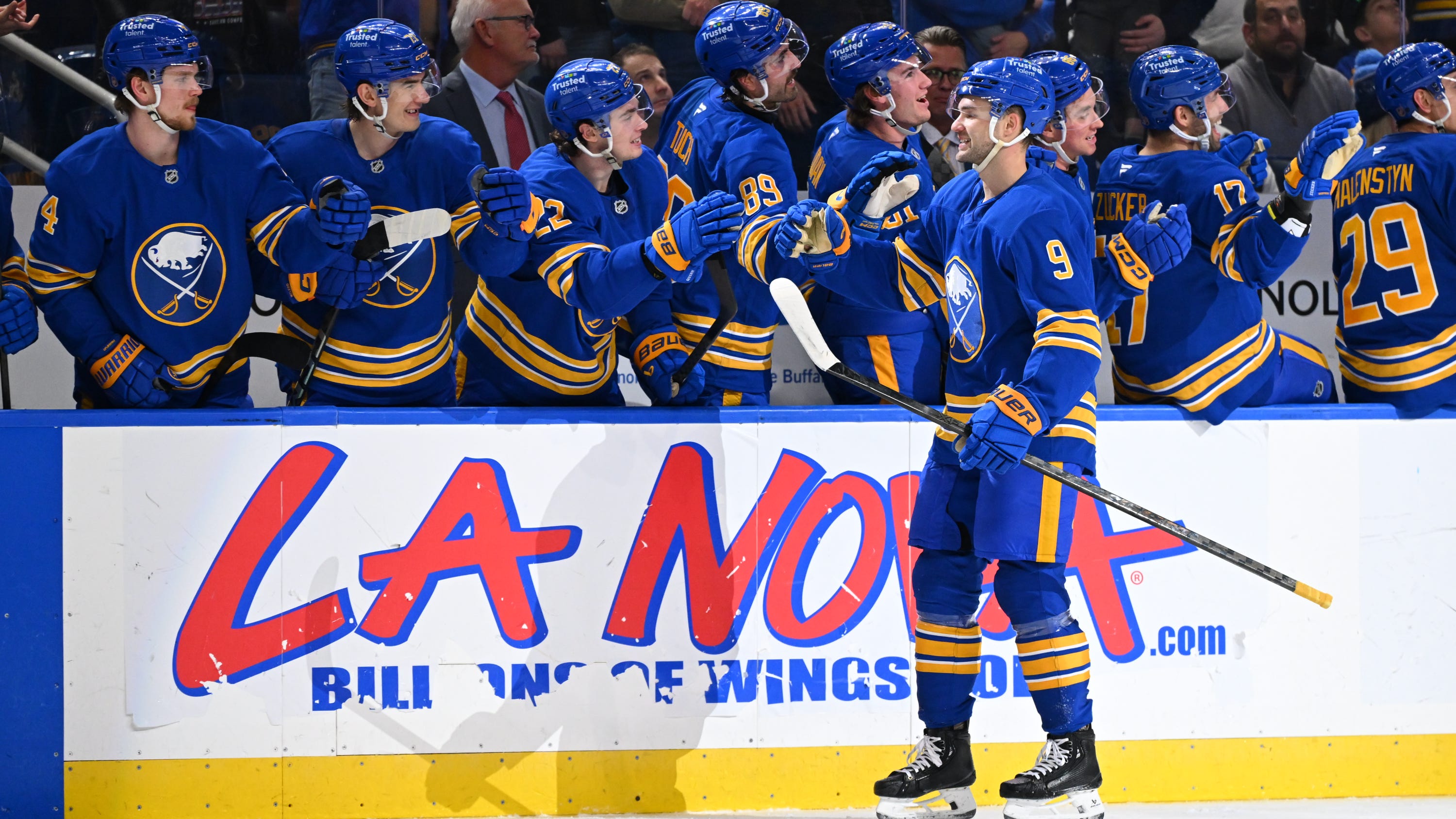 Norris' three-point night leads Sabres to victory over Jets