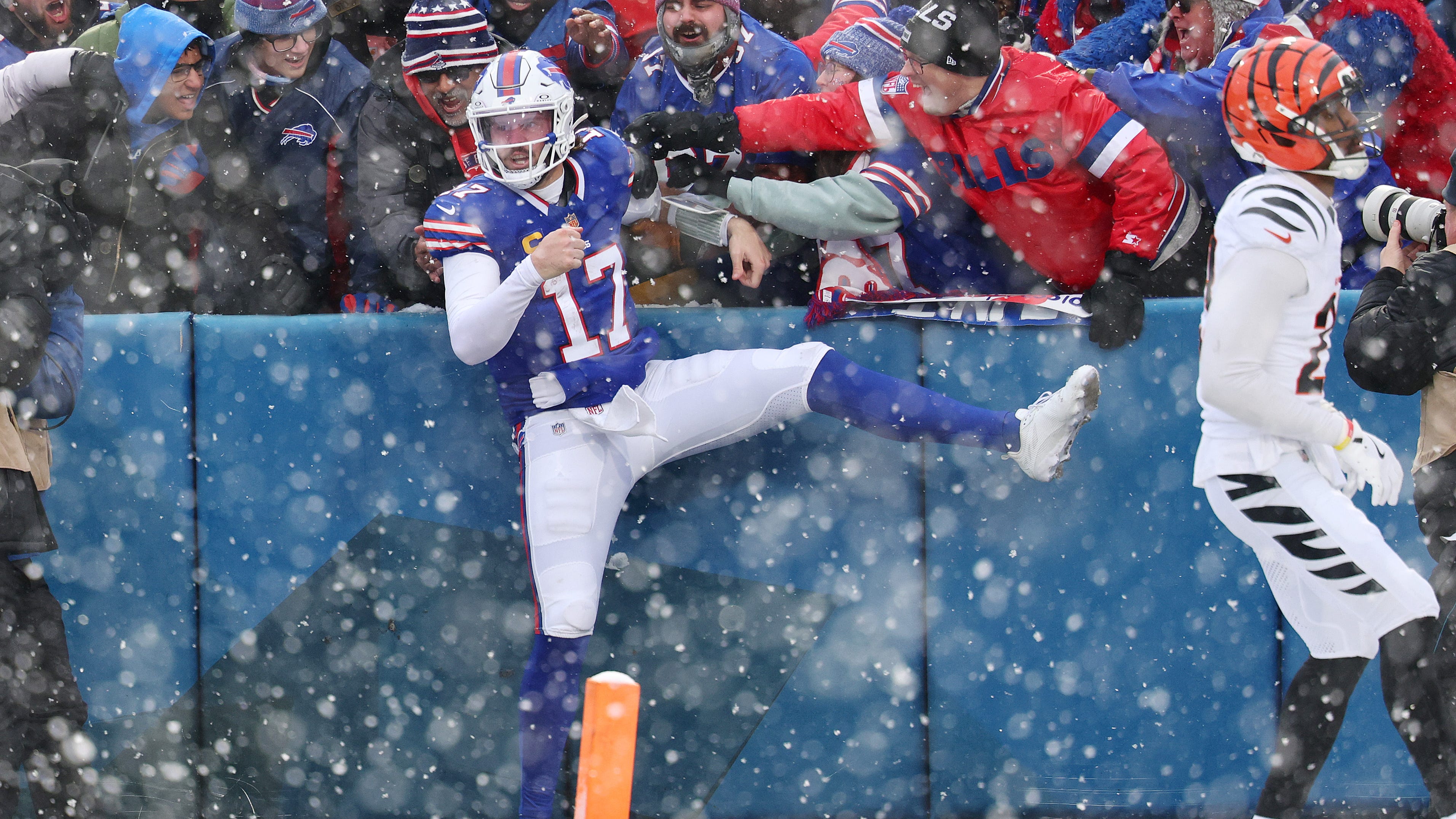 Bills stampede back to beat Bengals