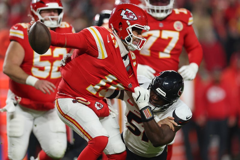 Chiefs lose to Houston 20-10