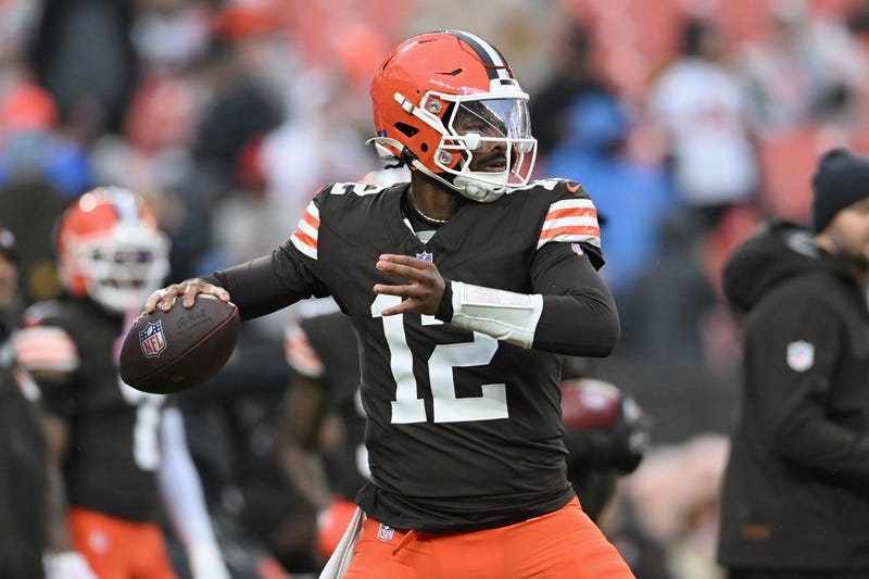 Nick Cammett / Stringer