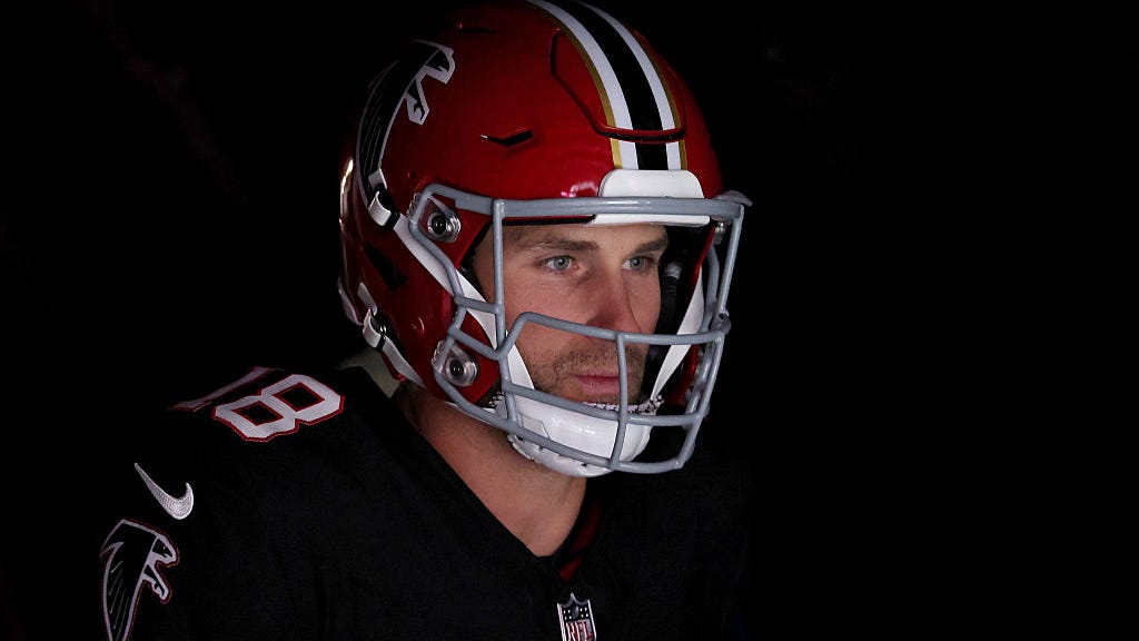 Report: Steelers have backup QB plan if Aaron Rodgers doesn't return