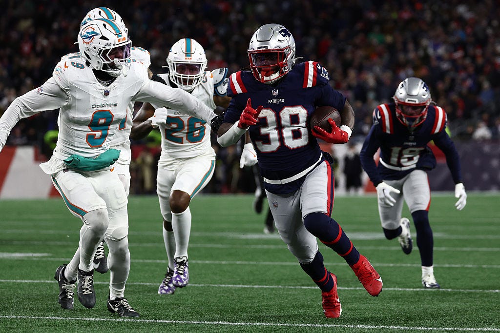 Ups & Downs as Patriots blow out Dolphins, clinch No. 2 seed