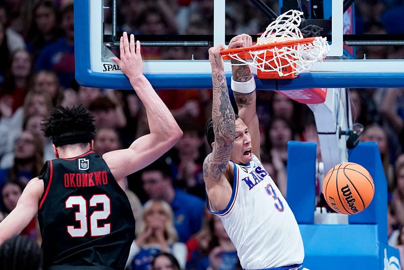 Jayhawks score win over #1 Arizona