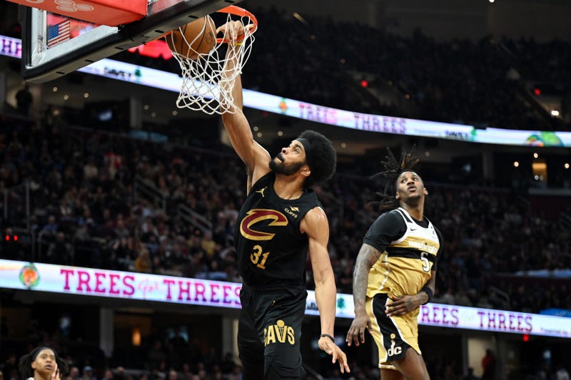 Nick Cammett / Stringer