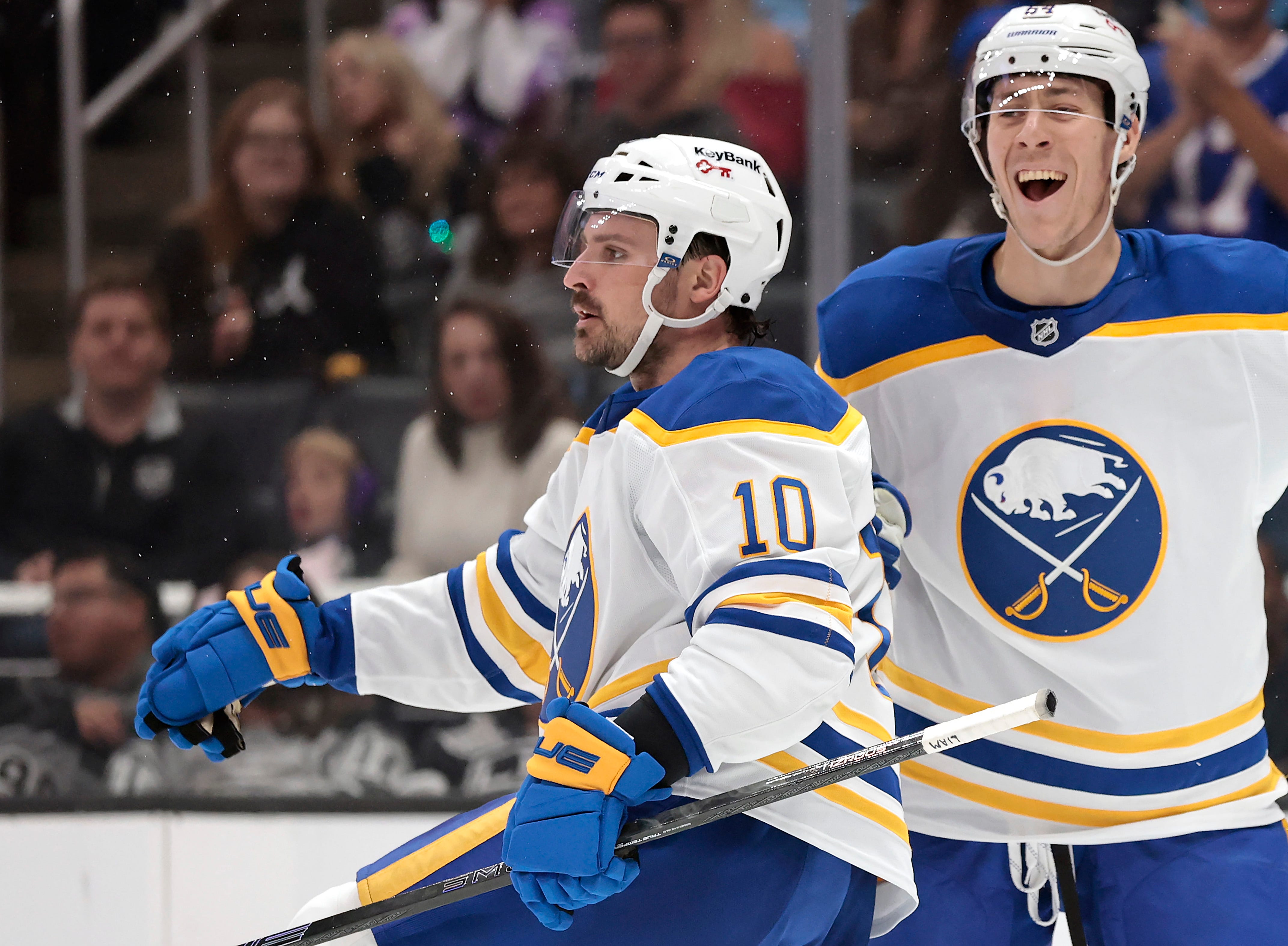 Sabres use four unanswered goals to dethrone Kings