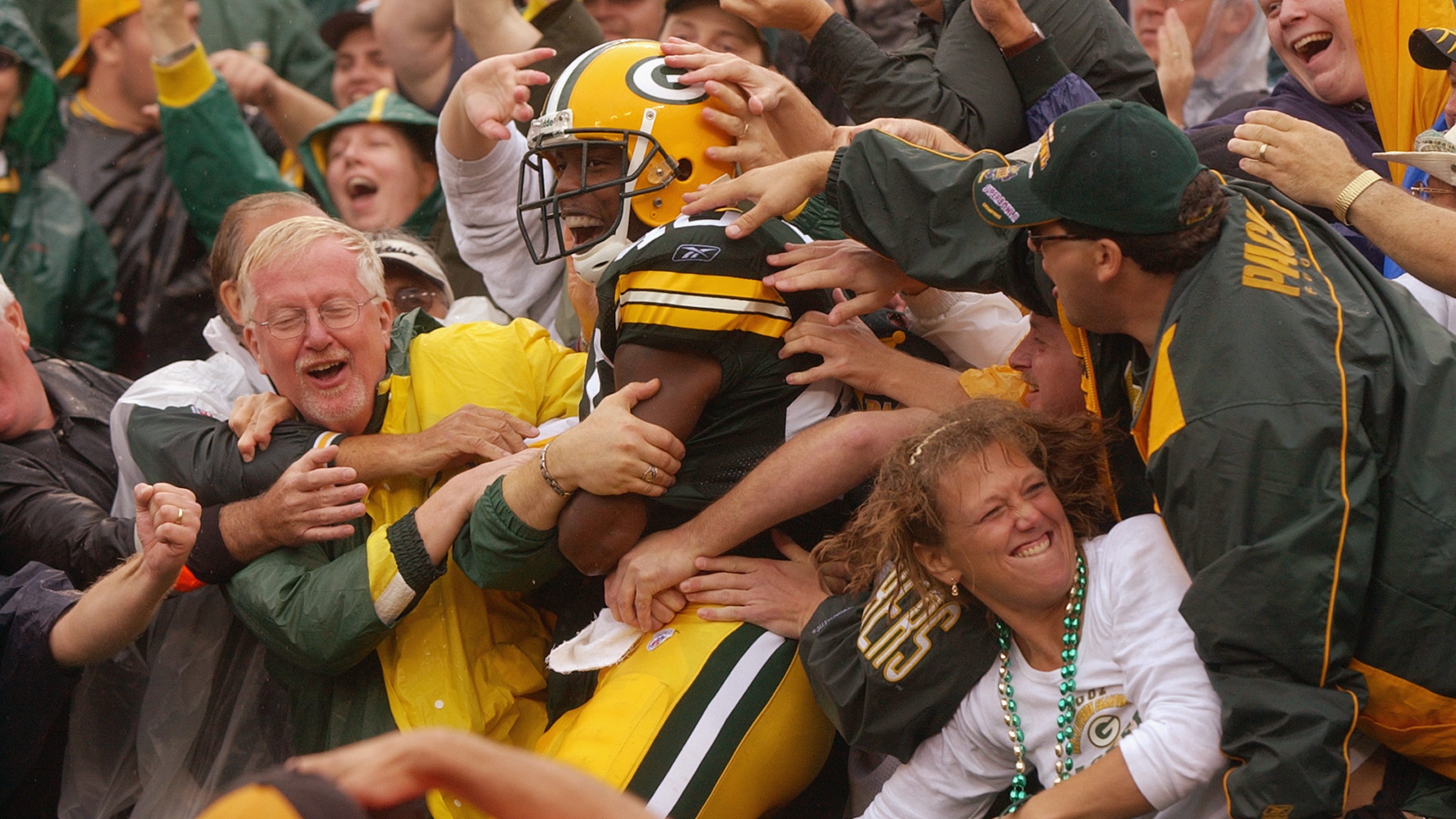 2020 Study Finds Packers, Pats, Saints Have Most Passionate Fans in US Sports