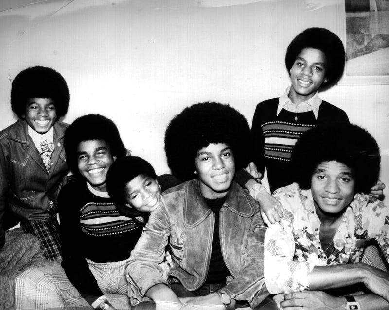 New signs in Gary direct people to Jackson 5's former home