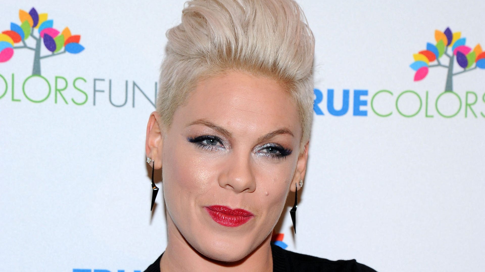 Raise your glass! P!nk praises Naomi Osaka for putting mental health first