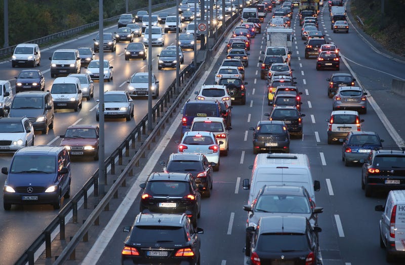 Study shows digital signage can cause more traffic accidents