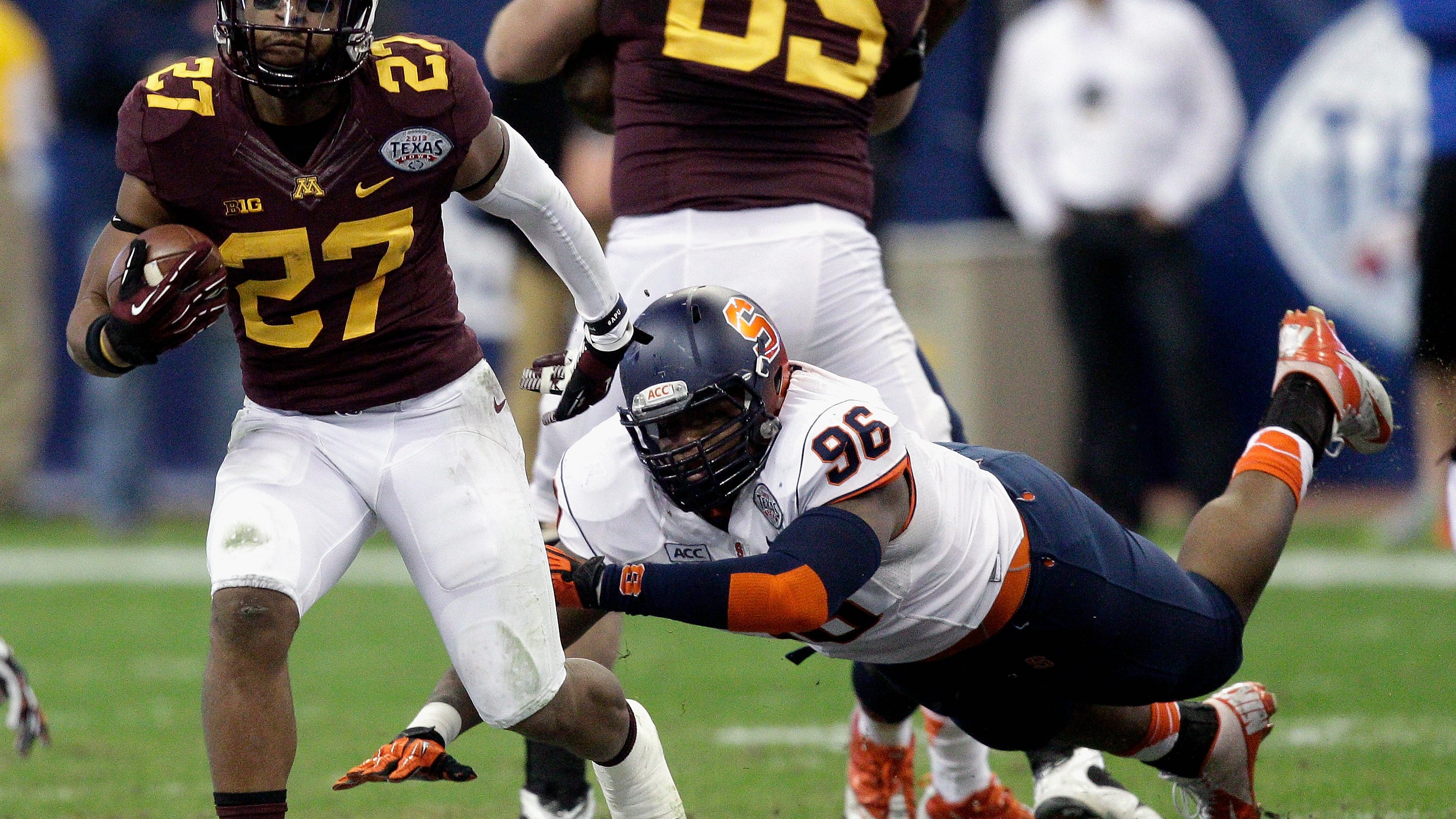 Gophers to play Syracuse in Pinstripe Bowl