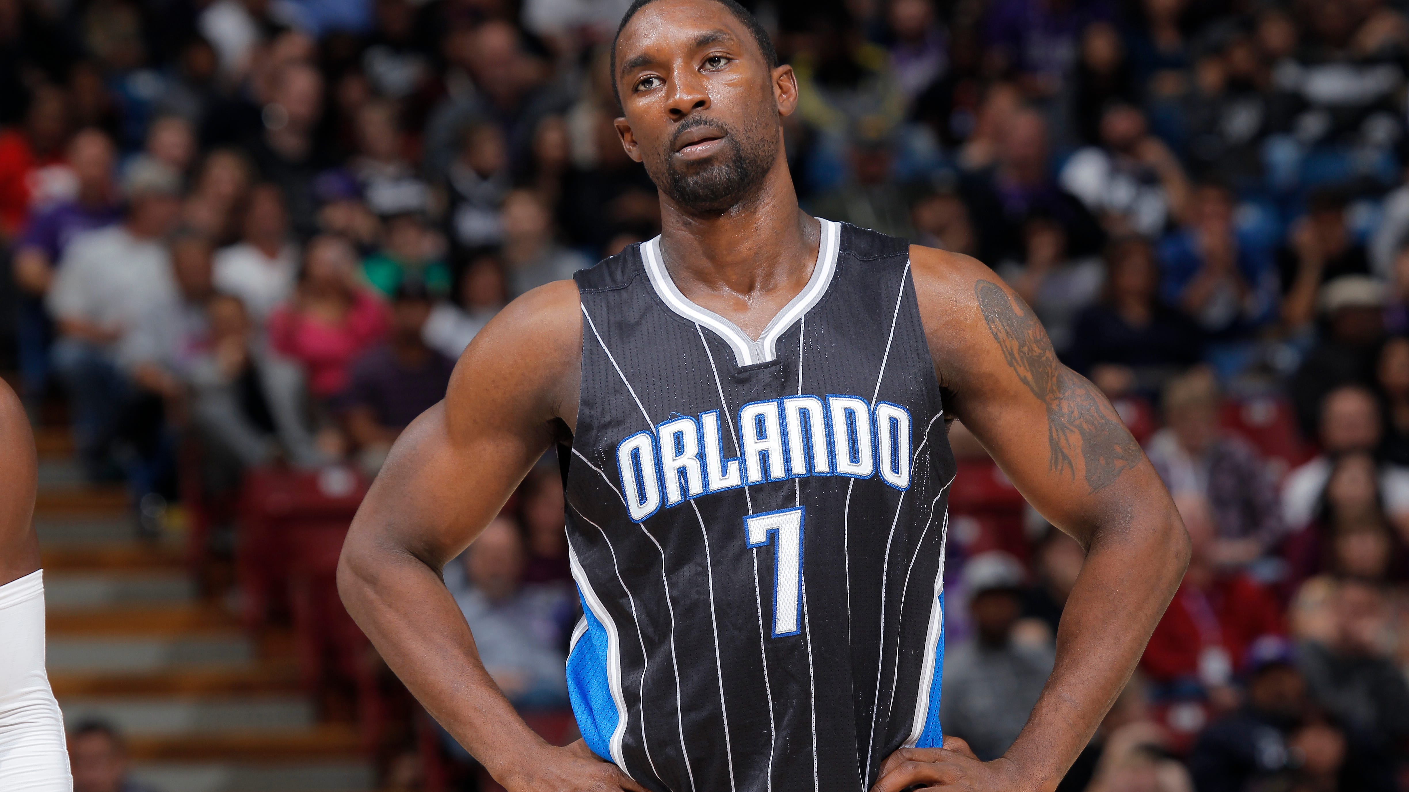 Former NBA player arrested at LaGuardia Airport for punching 10-year-old son