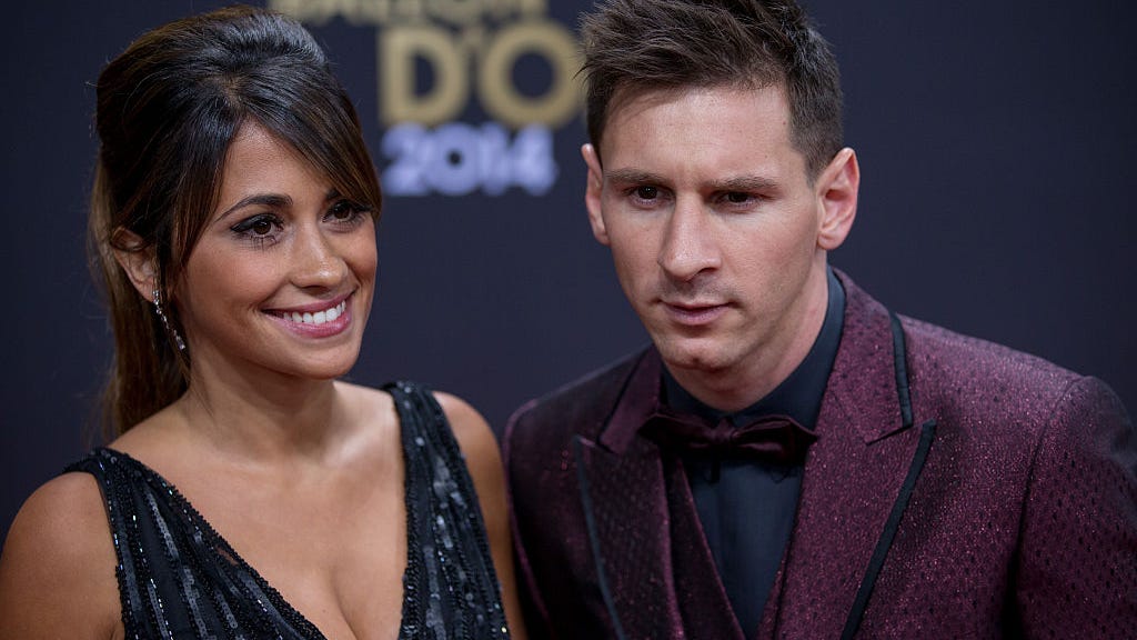 Las Románticas Vacaciones de Messi en Ibiza