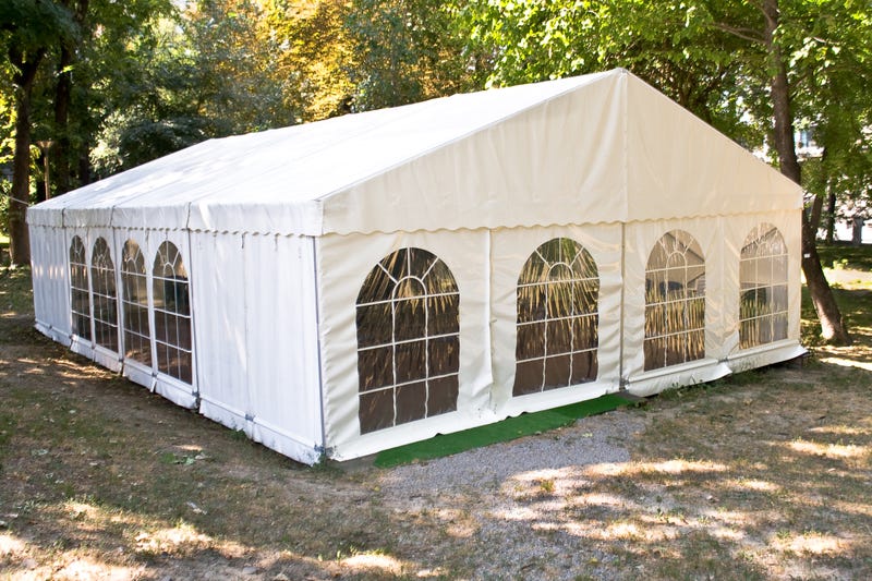 Outdoor dining tent