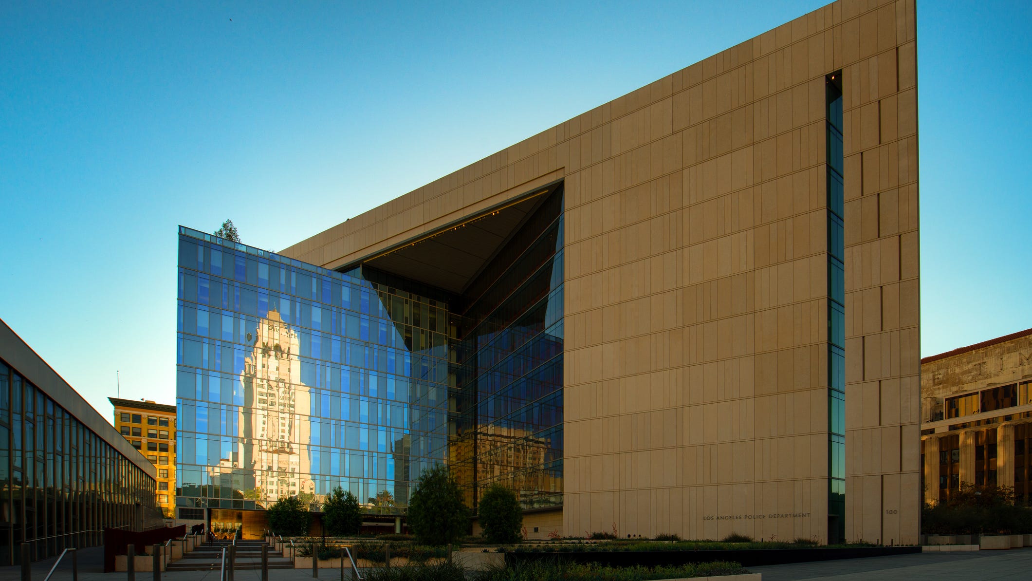 LAPD, union reach four-year contract agreement