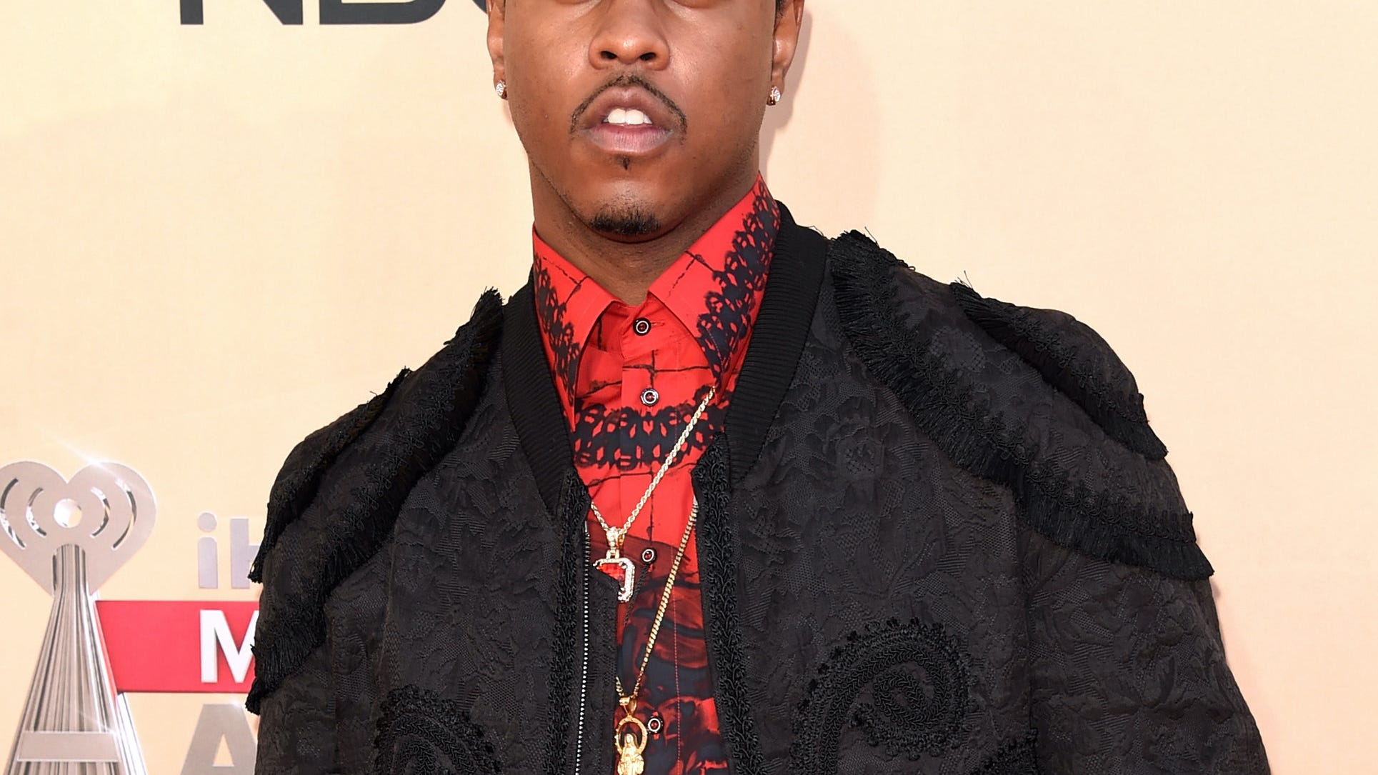 Chicago R&B singer Jeremih hospitalized in the ICU with COVID-19