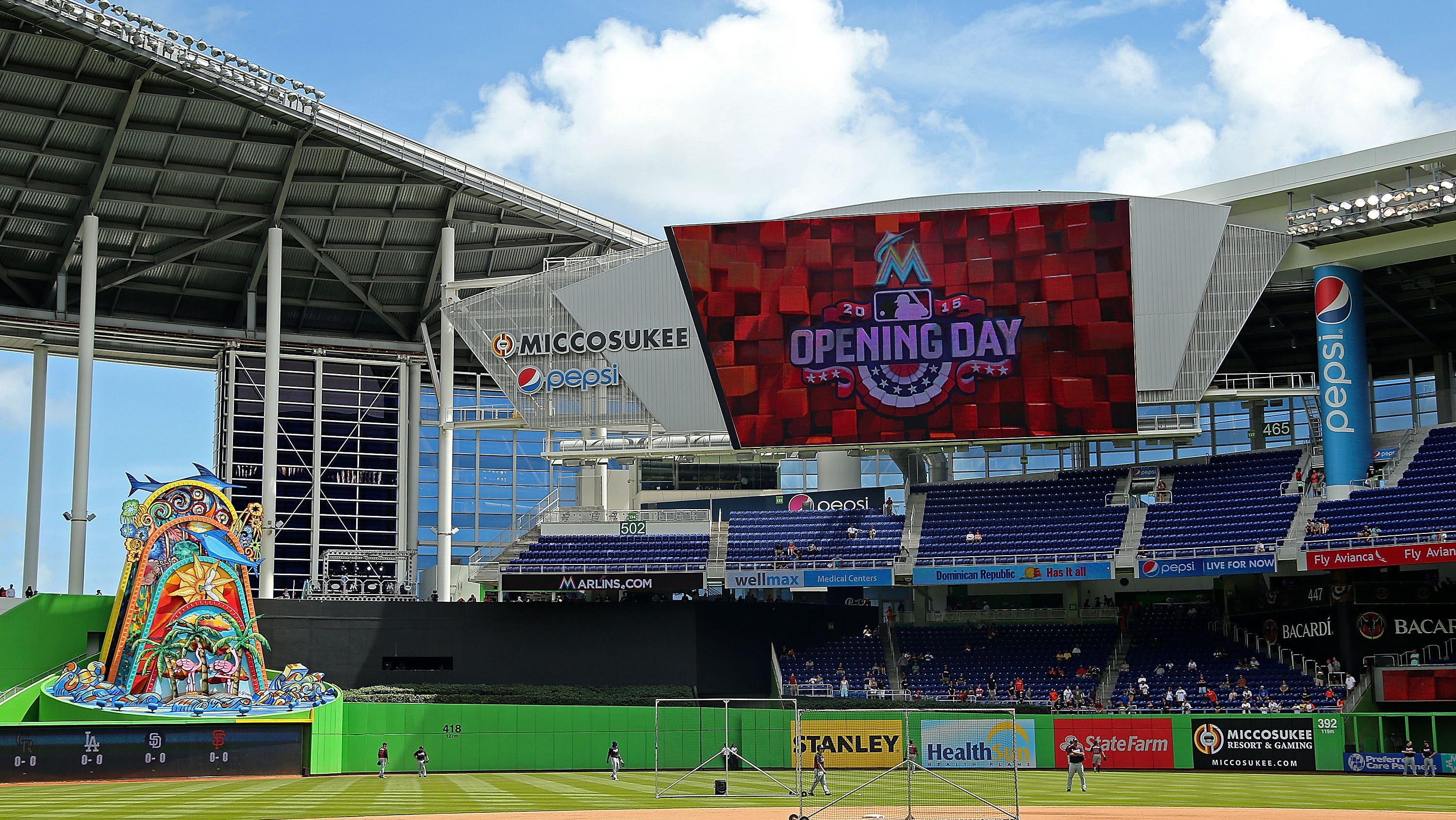 Marlins clowned on social media for renaming stadium ‘loanDepot Park’