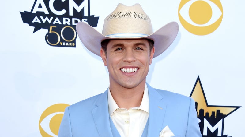 Dustin Lynch
