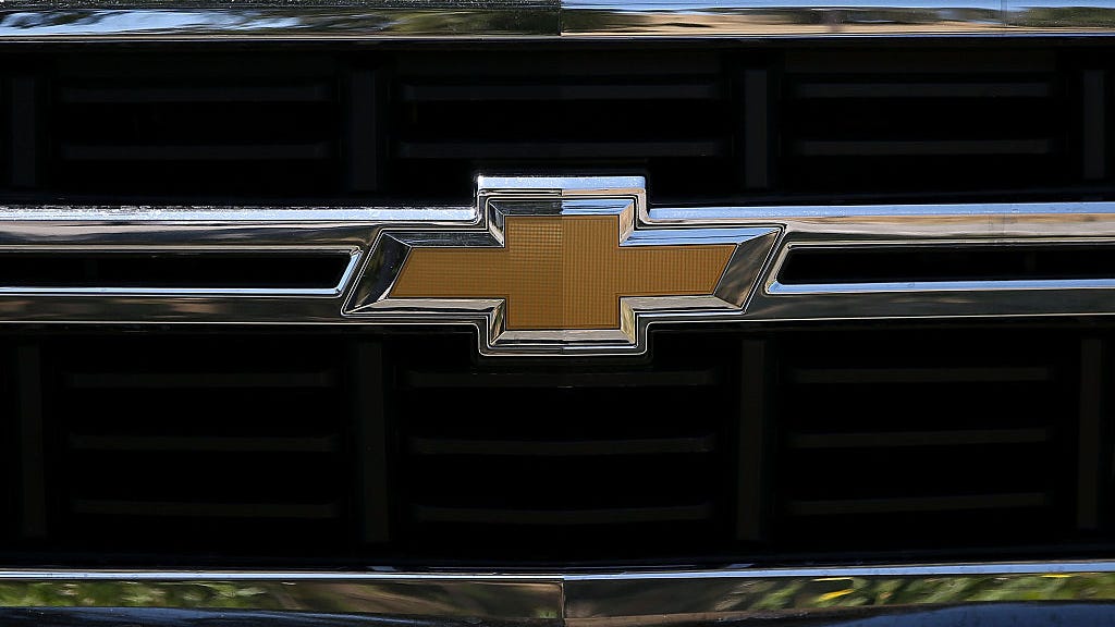 GM recalls 400,000 pickups over exploding side air bags