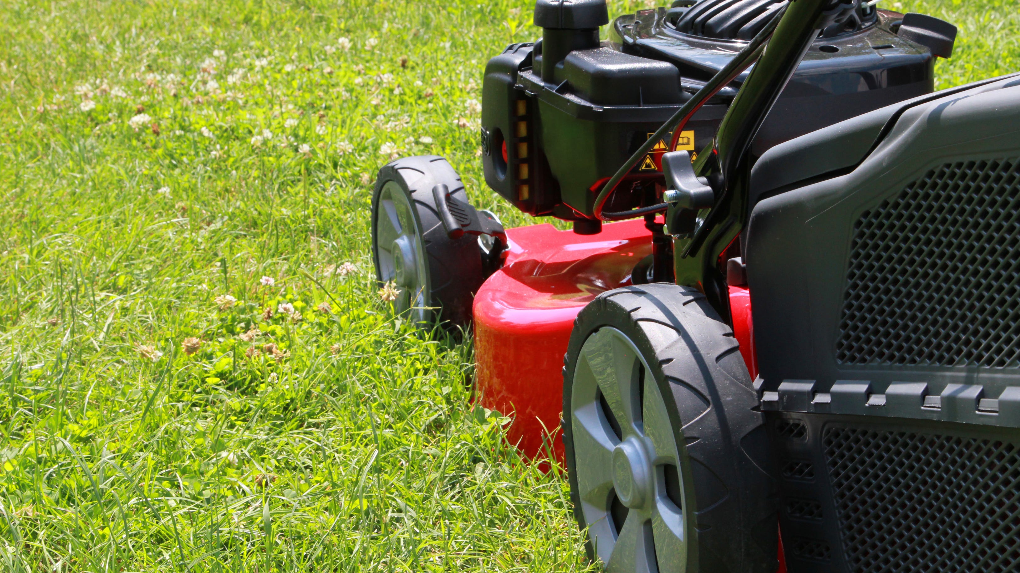 Dallas will not be able to ban use of gas powered lawn mowers thanks to state law