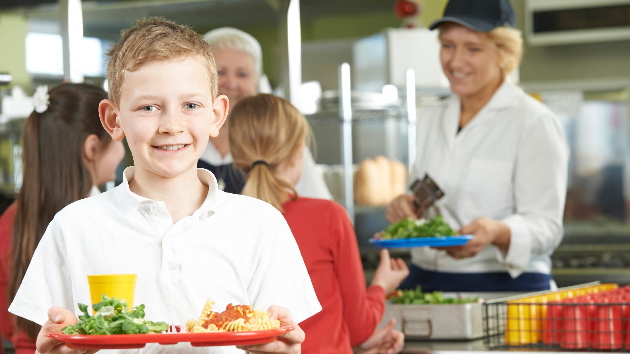 Elgin District U-46 to provide free meals to all students this school year