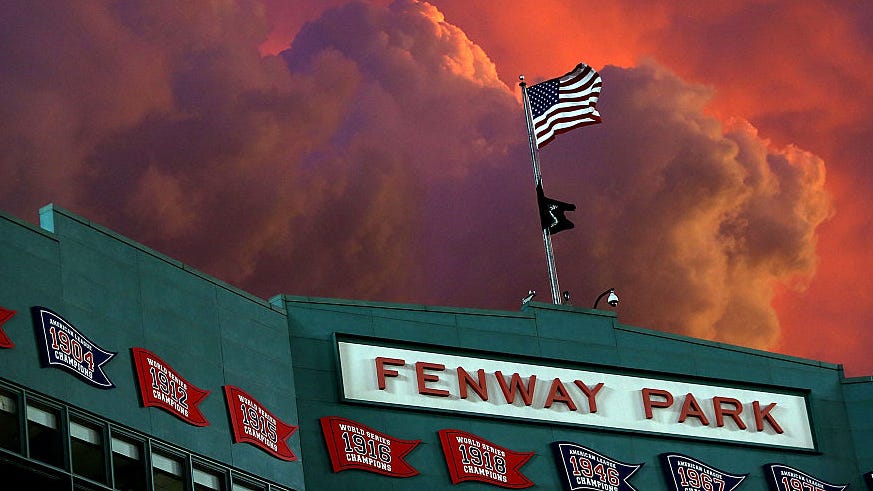 Fenway pizza thrower shares full story behind iconic MLB moment