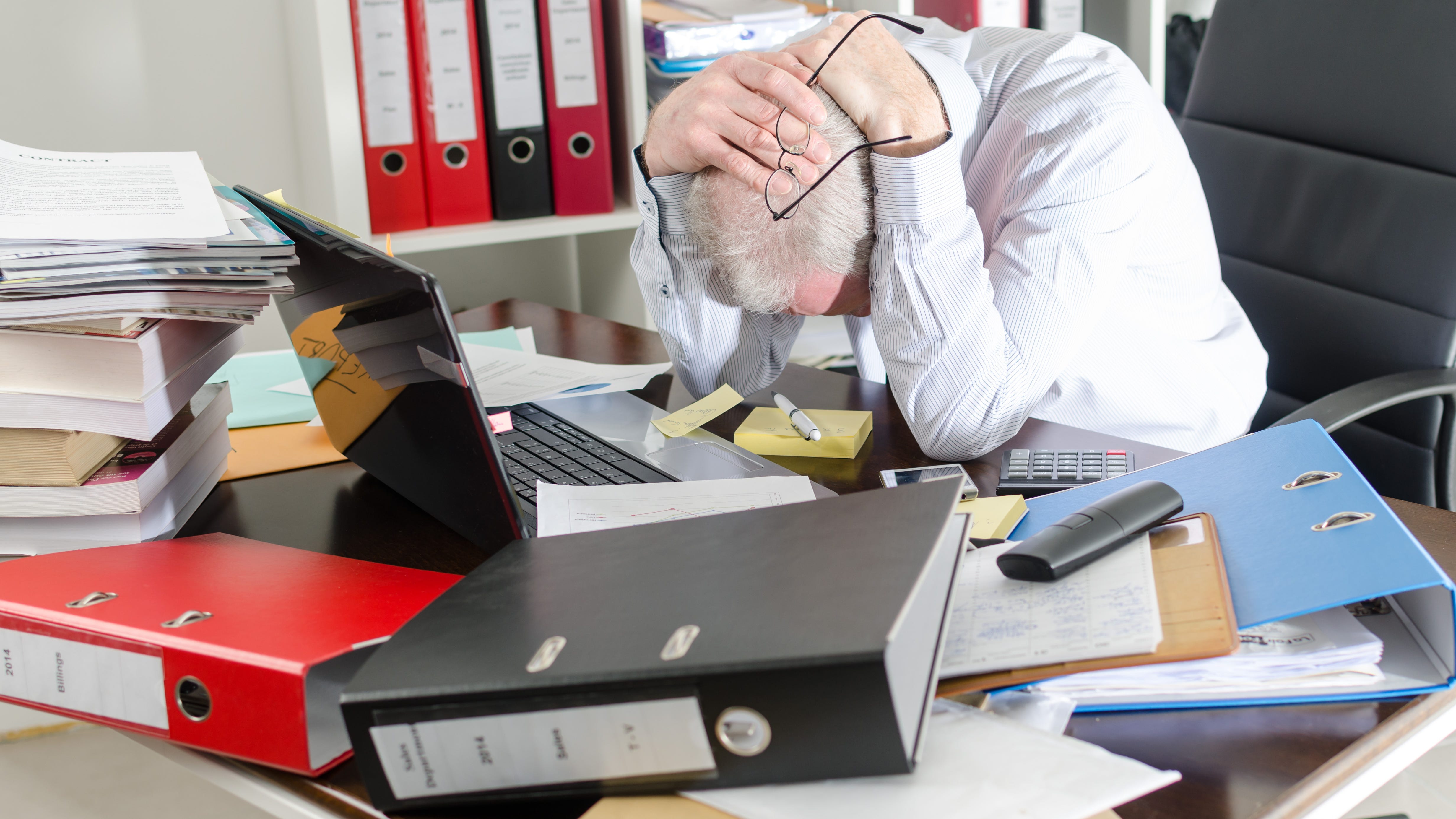 Office clutter leads to less productivity, psychologist says