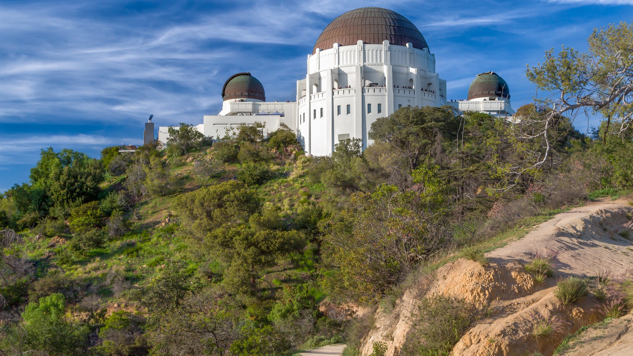 Injured hiker airlifted from Griffith Park