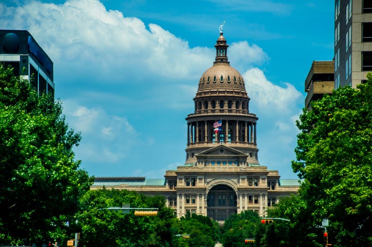 Texas House committee approves virtual learning bill