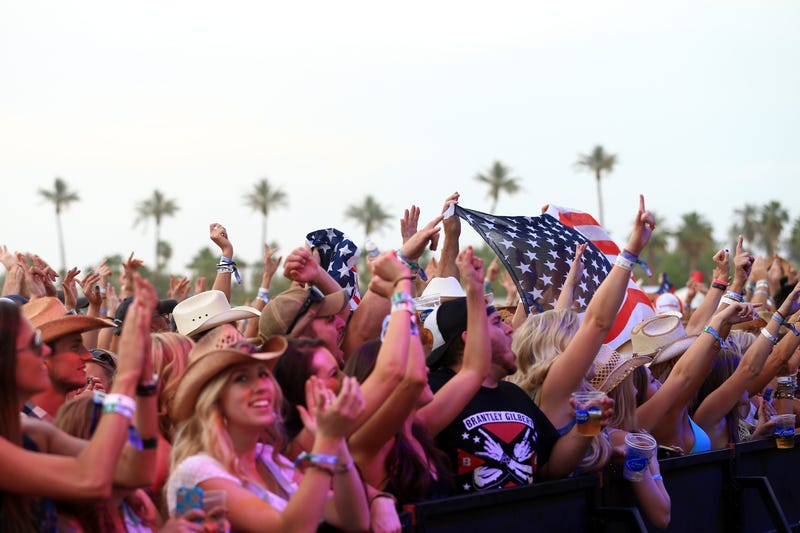 Country Crowd