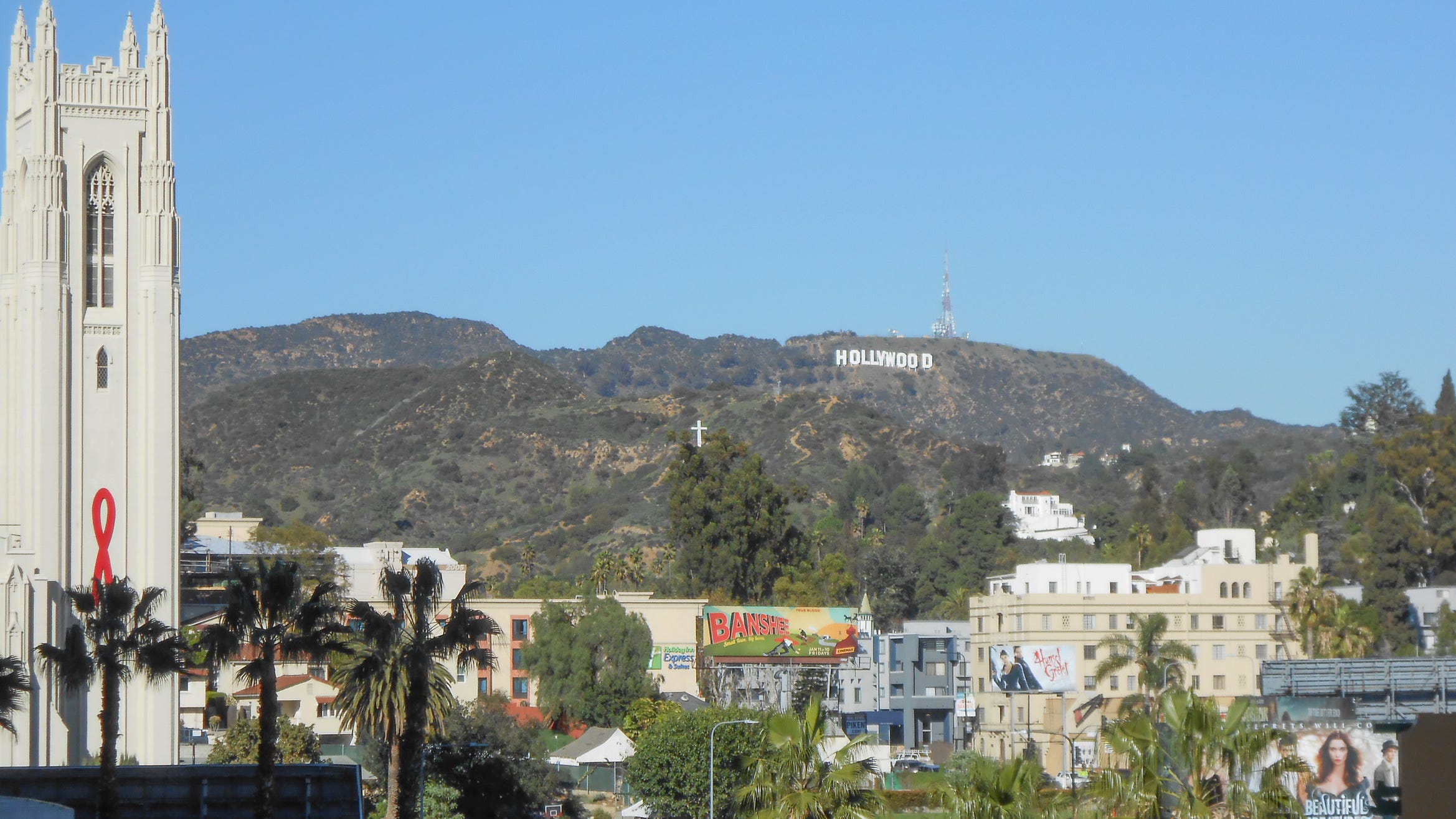 Several injured in Hollywood tour bus collision