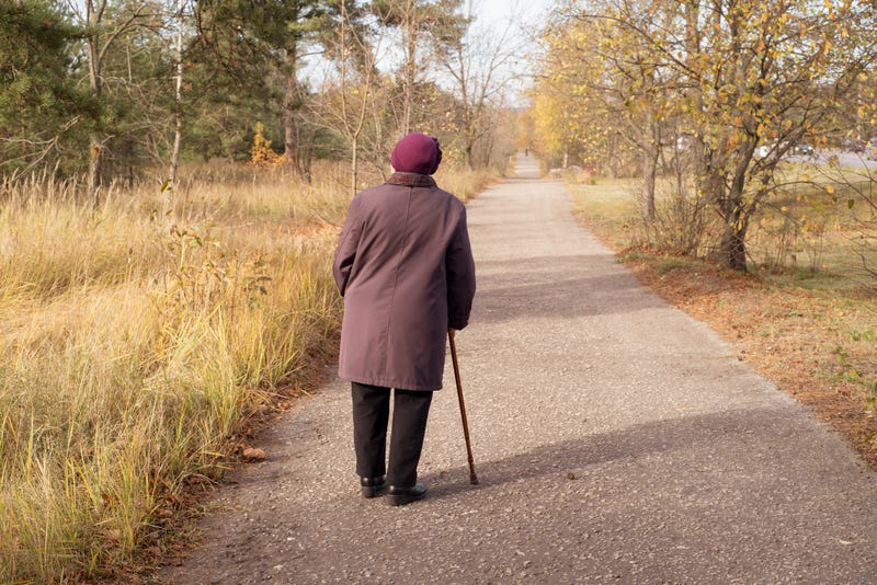 A 95-year-old Berkeley woman is warning others after she was robbed while walking on a Bay Area trail on Thanksgiving.