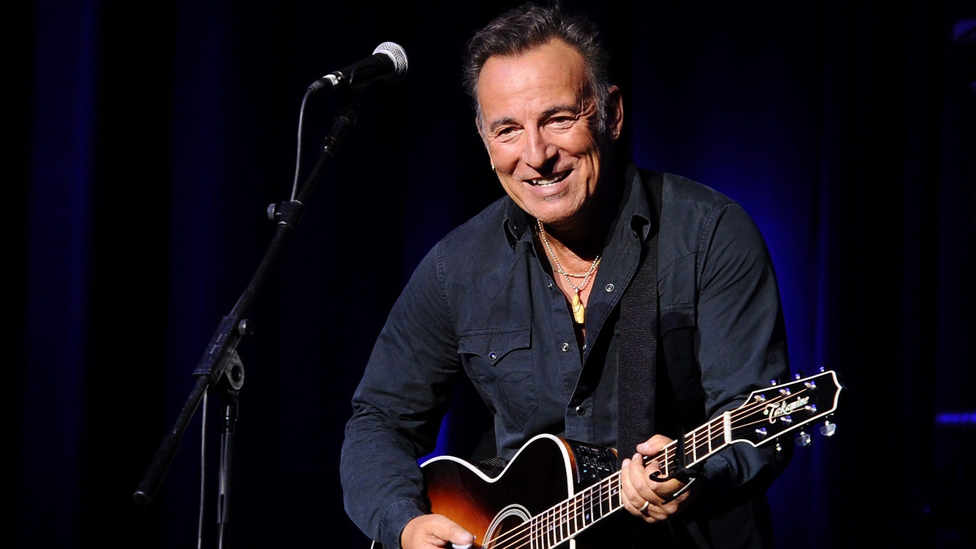 We finally know what Mary's dress does in Bruce Springsteen's 'Thunder Road'​