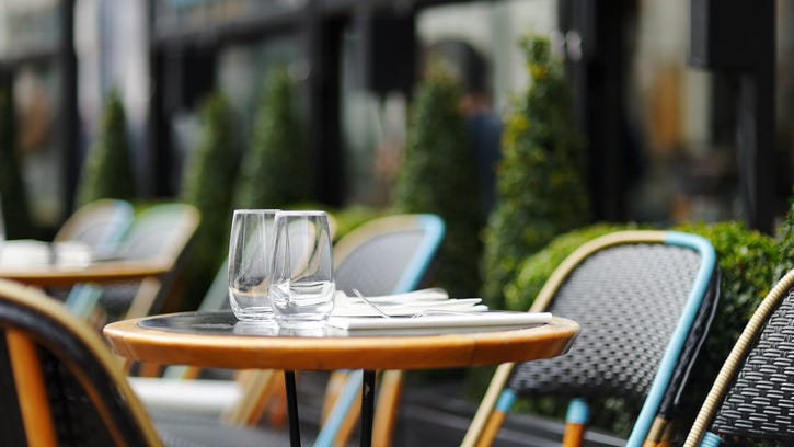 Restaurants, bars fear new Philly restrictions won’t allow them to stay open through winter