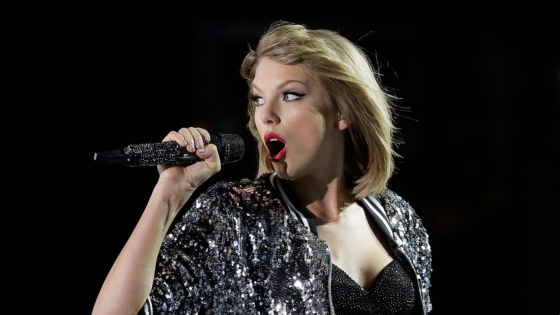 Taylor Swift has convinced fans that '1989' is next to be re-released: See the clues