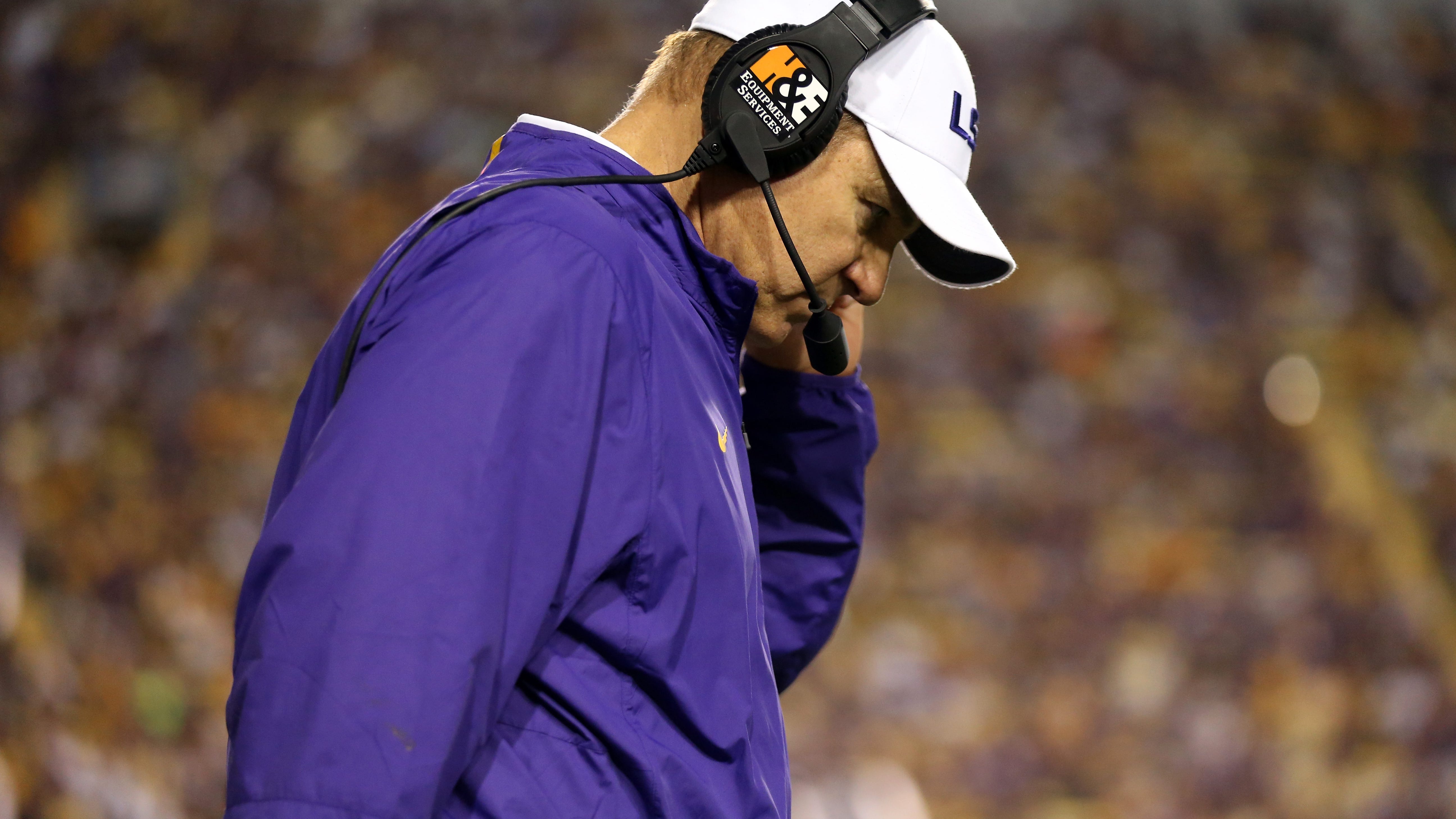 Report: Former LSU coach Les Miles was subject of sexual harassment probe in 2013