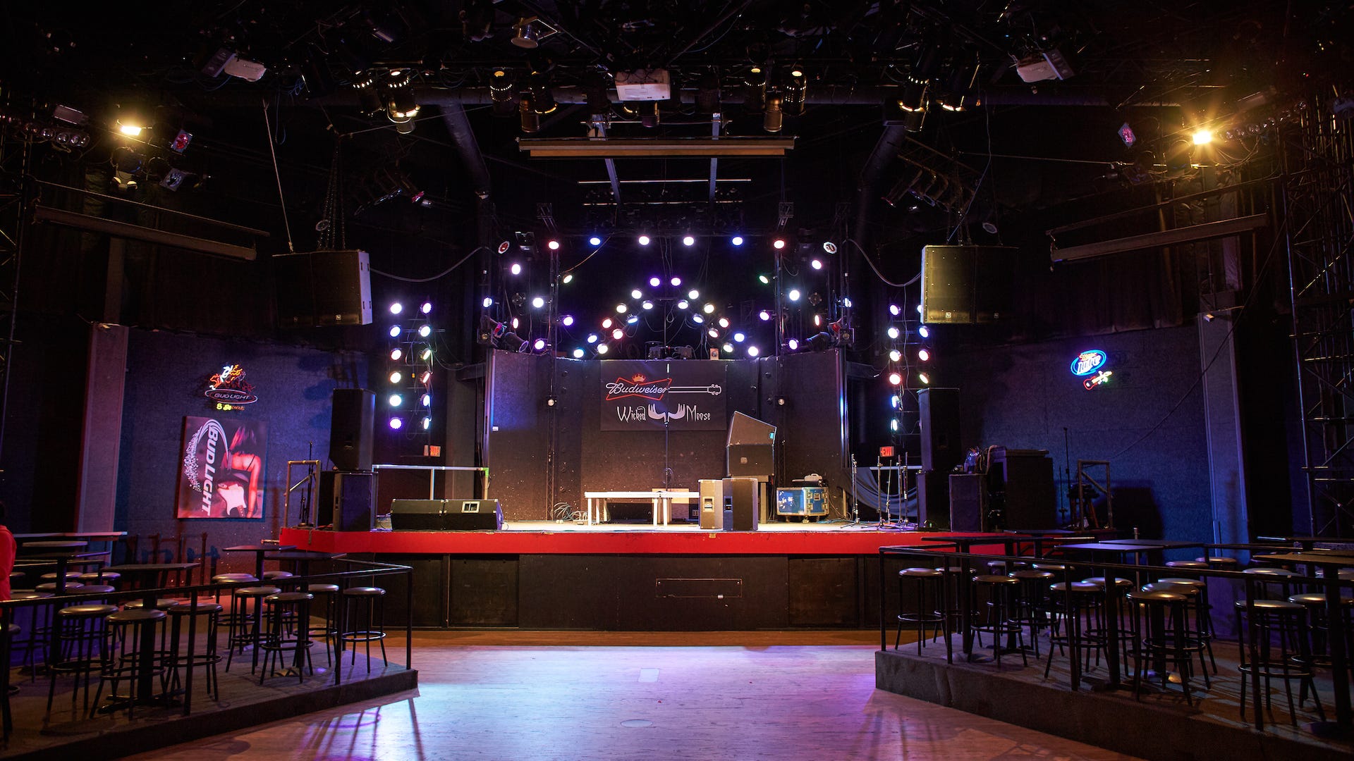 COVID-19 restrictions change in Texas and Mississippi, but some concert venues still staying closed