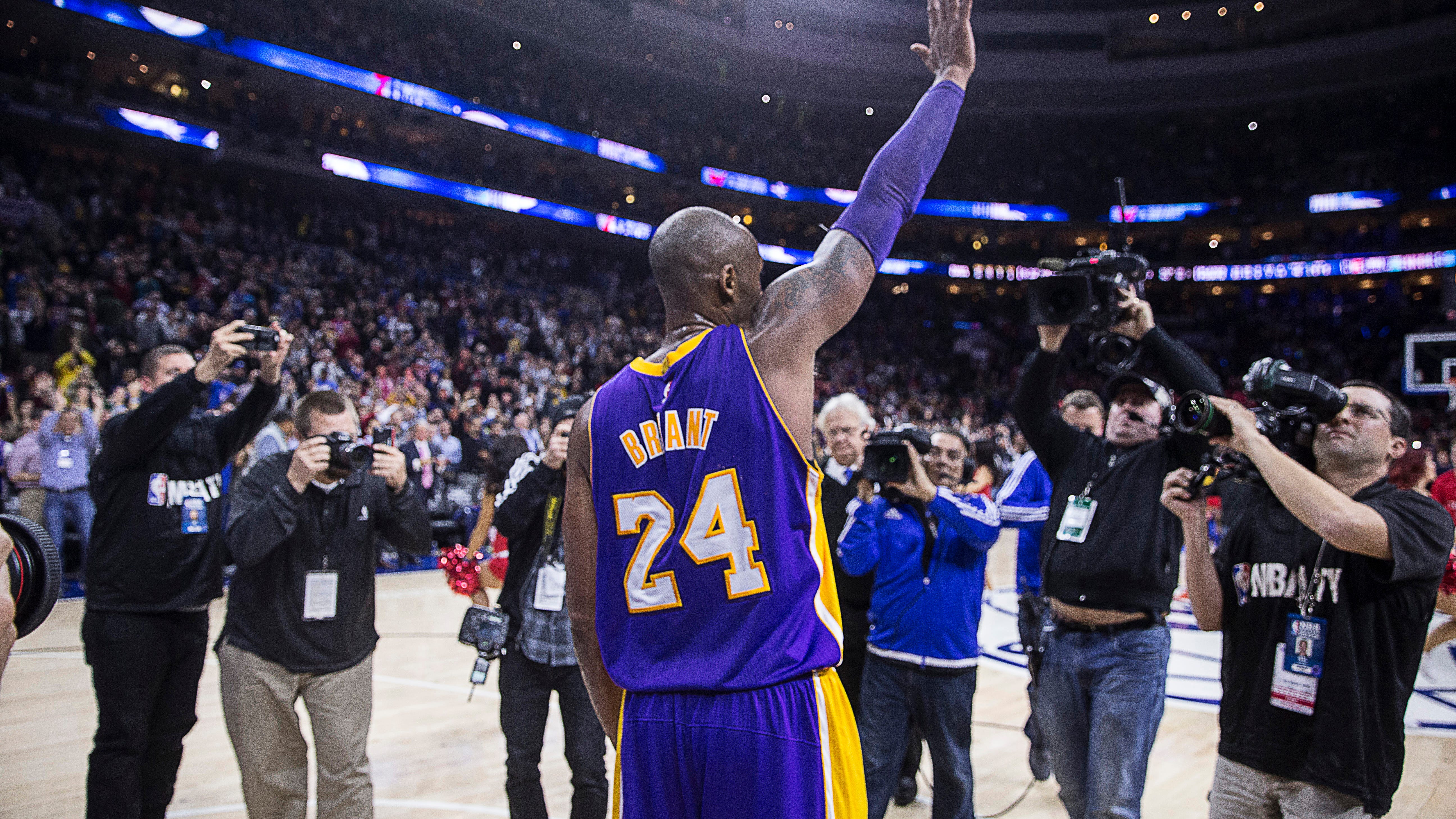 Bryce Harper, Jason Kelce Among Philadelphia Athletes to Honor Kobe Bryant on 42nd Birthday