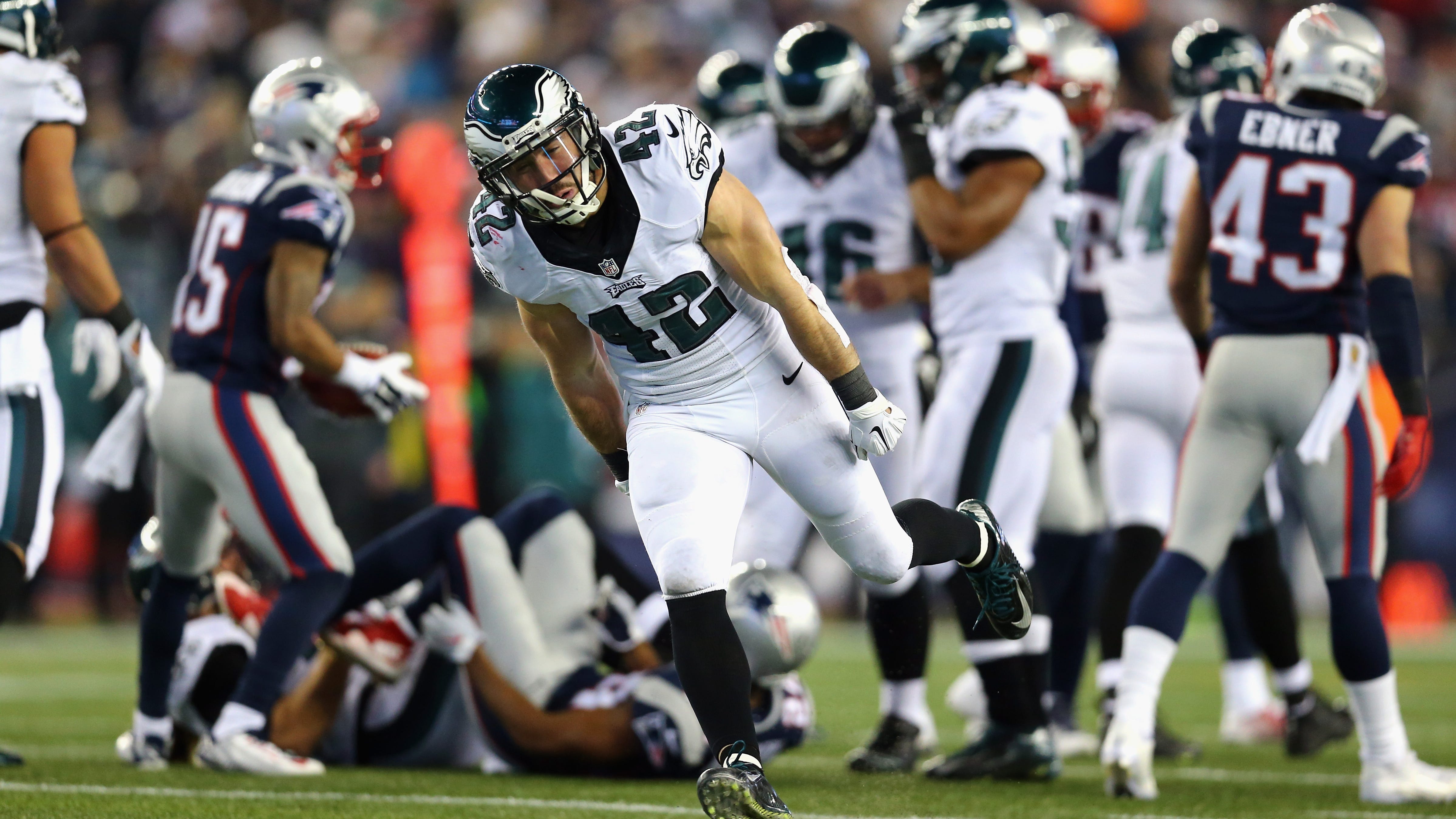 Former Eagle Maragos wins medical malpractice lawsuit over knee injury