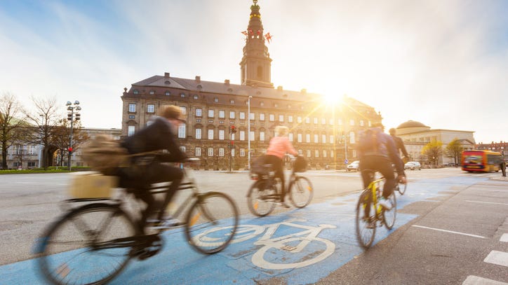 6 Green Travel Tips to Lower Your Carbon Footprint