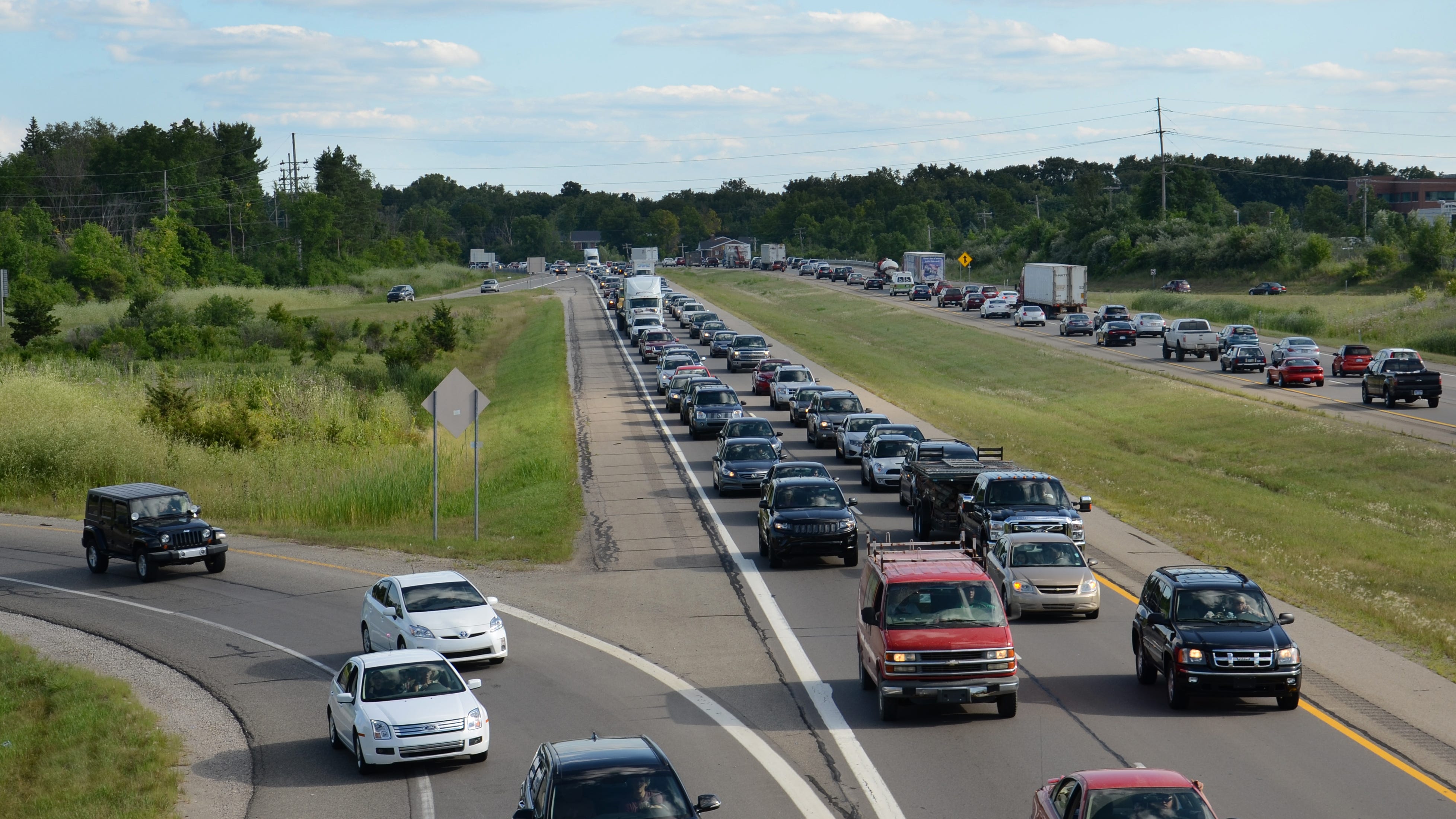 Thanksgiving travel to nearly hit pre-pandemic levels