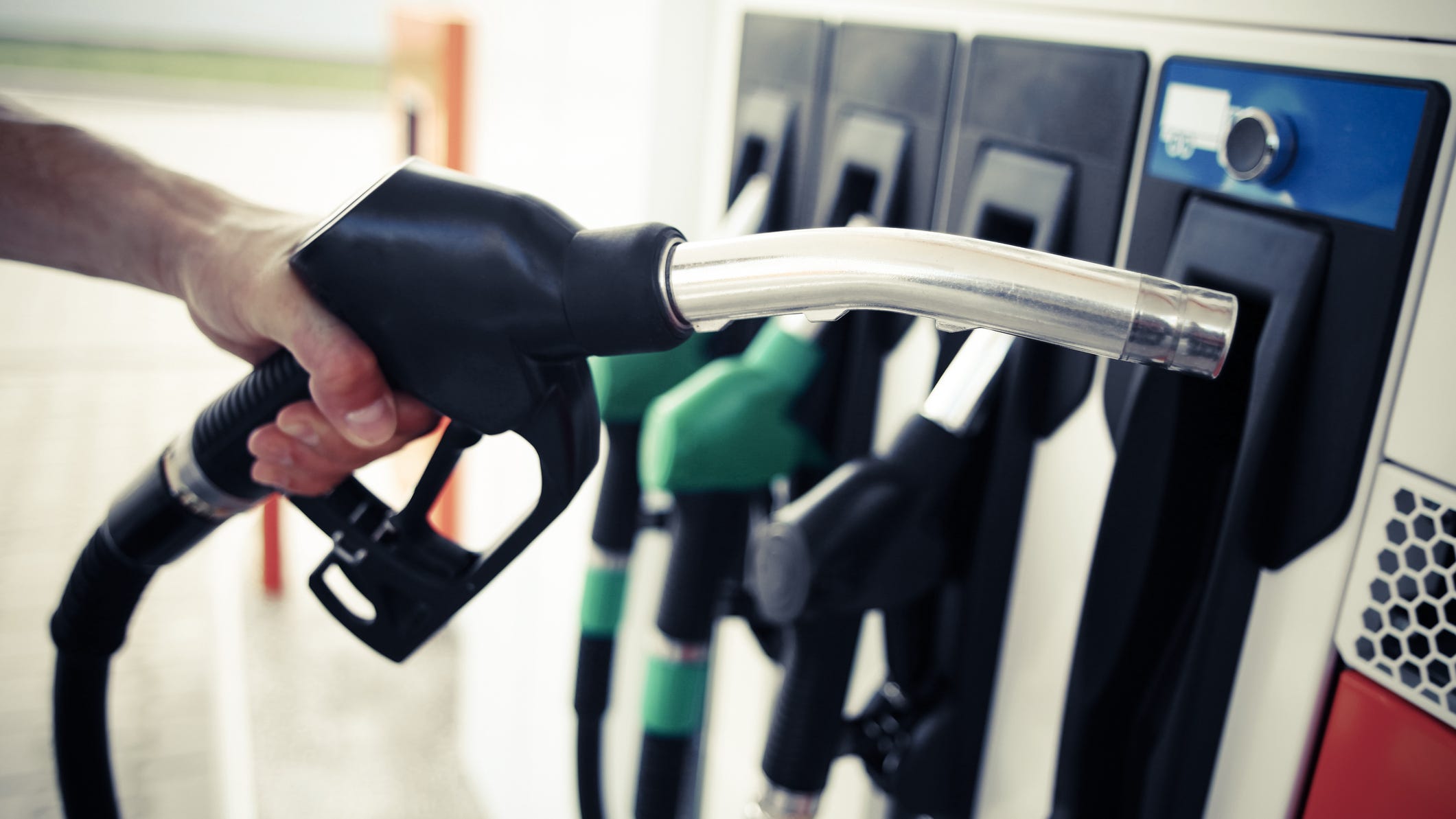 New bill could bring end to NJ's 73-year ban on drivers pumping their own gas