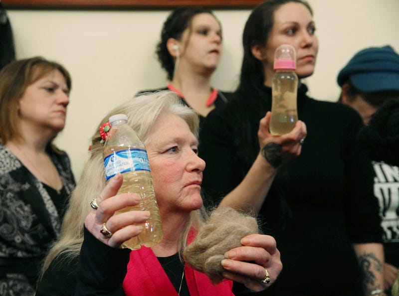 Flint residents hold tainted water