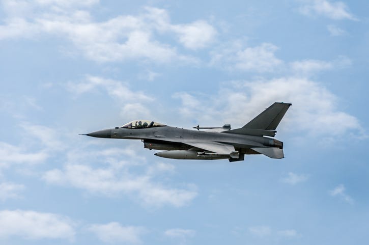 F-16 crashes in Northern Michigan