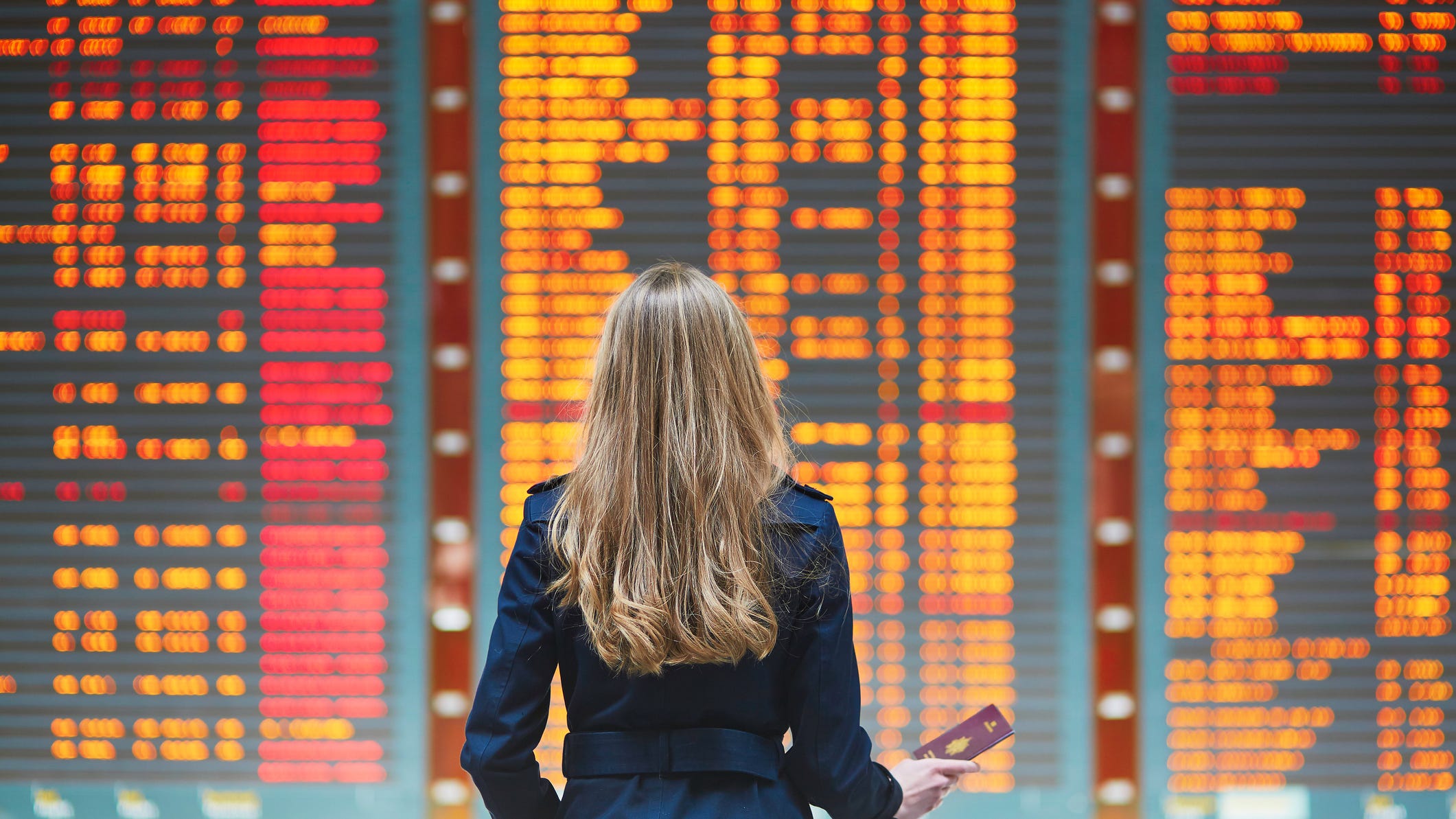More than 1,300 flights cancelled and more than 10,000 delayed over the weekend