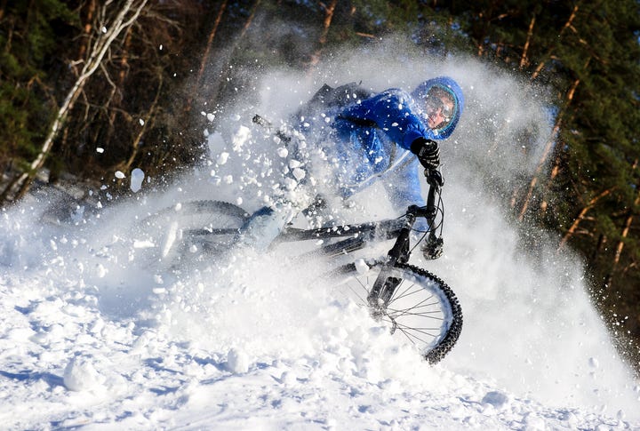 Snow biking